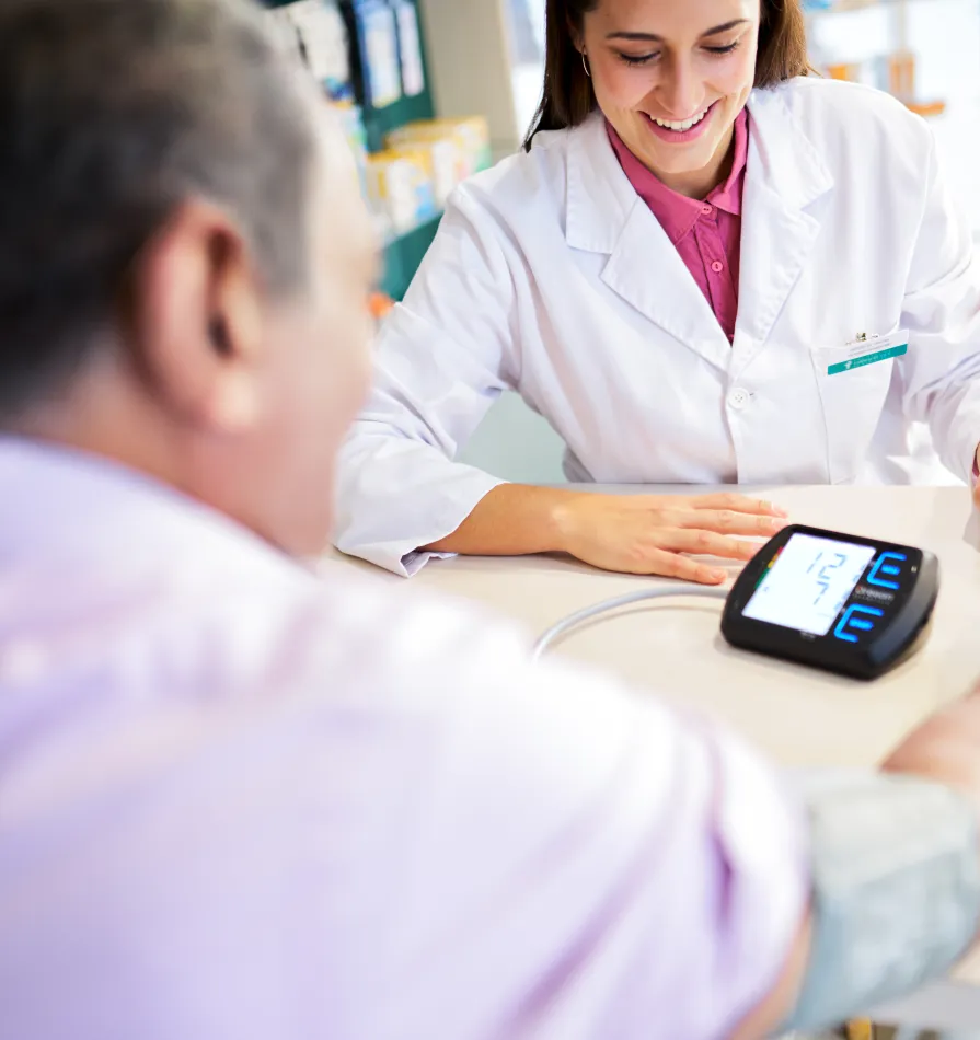 pharmacien-patient-examen-teleconsultation