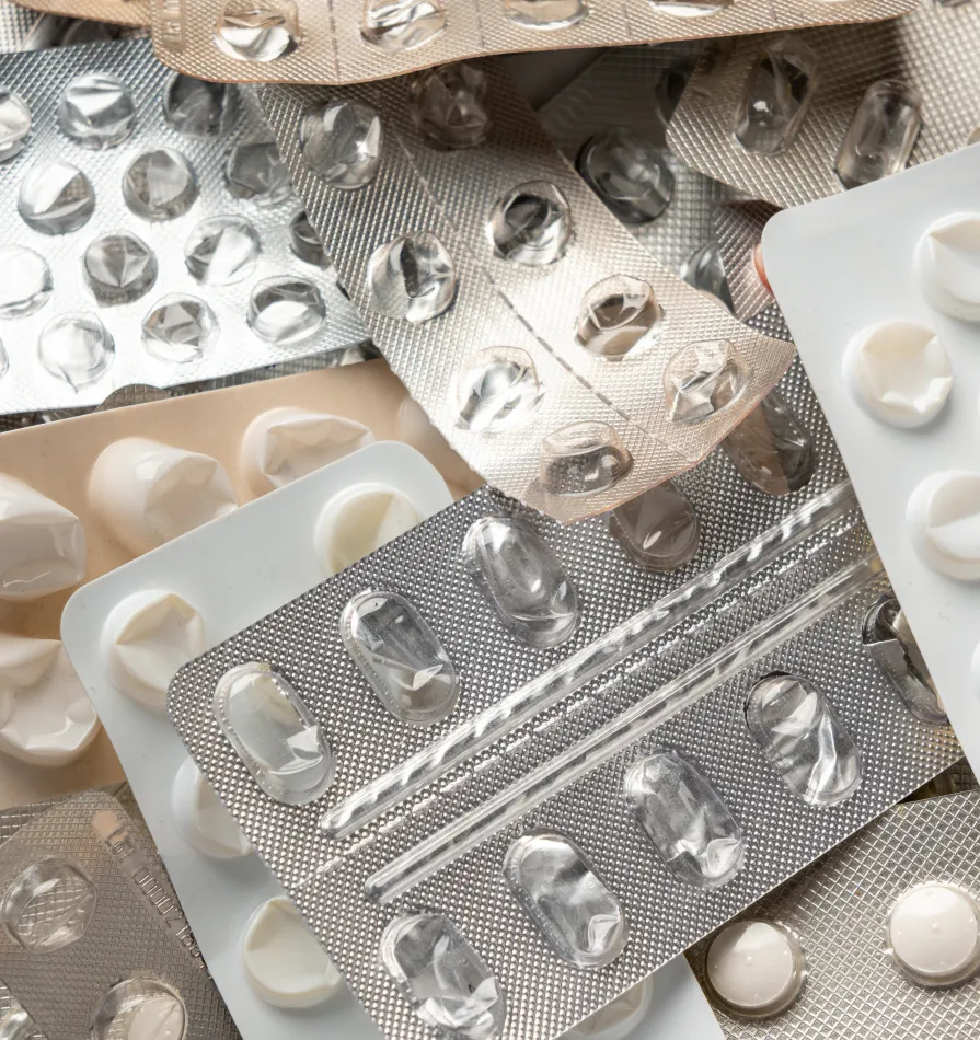 medicaments-perimees-pharmacien-collecte