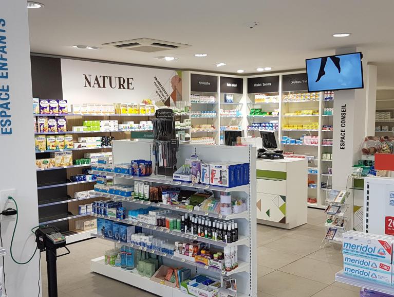 PHARMACIE D YVRE L EVEQUE